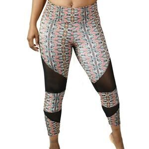 Onzie Leggings Mosaic Kaleidoscope Print Capri Mid Rise Sheer Active Size Medium